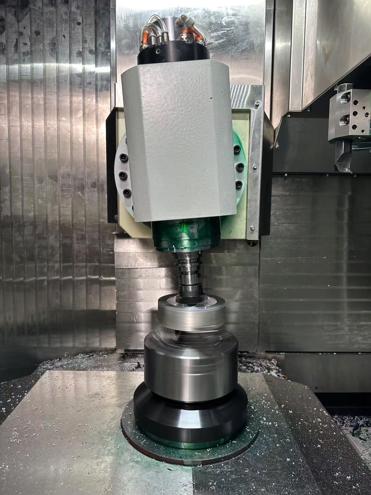 The Advantages of Turning-Milling Composite in the Upgrading of CNC Lathes 7